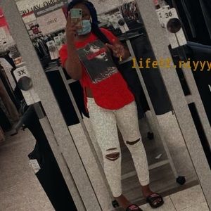 Meet me, im a young entrepreneur , Ja’nilya 💕.